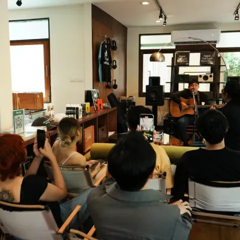 ทำ CSR มอบเงินและอุปกรณ์ทางด้านเสียงให้กับมูลนิธิดนตรีคนตาบอด — photo 3